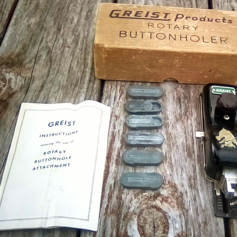 Vintage 1940s-50s Griest Rotary Buttonholer Singer Low-Shank w/ Box & Templates - Picture 11 of 12
